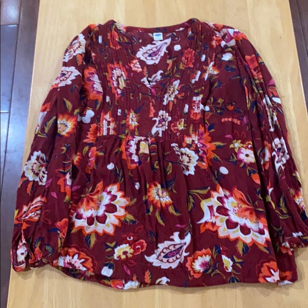 Old Navy top, medium